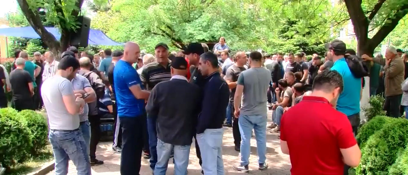 ჭიათურაში, მაღაროელები საპროტესტო აქციებს აგრძელებენ