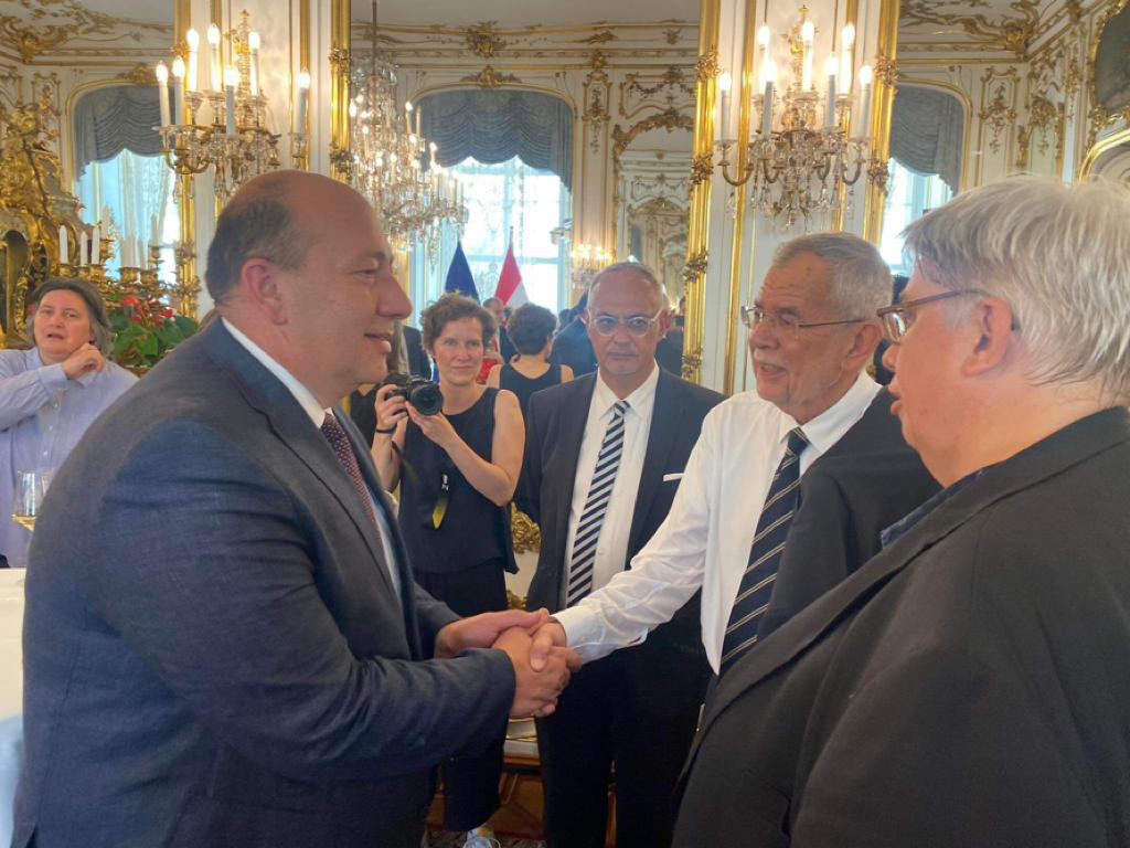 პროფკავშირების გაერთიანების თავმჯდომარე, ირაკლი პეტრიაშვილი ავსტრიაში,   პროფკავშირების კონფედერაციის კონგრესზე იმყოფება