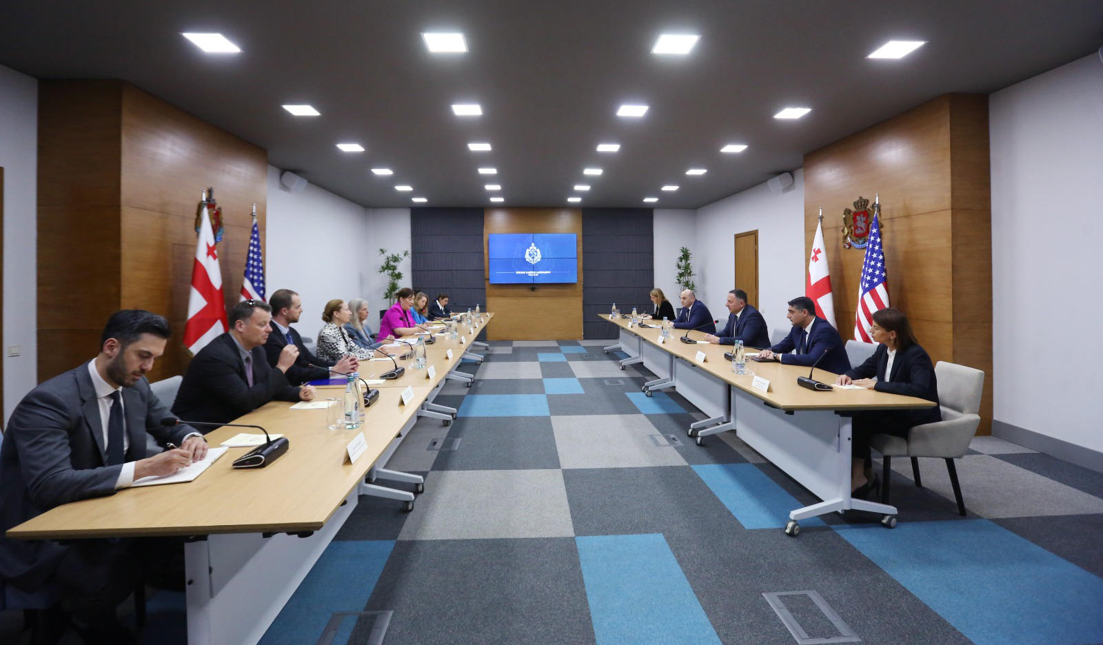 ვახტანგ გომელაურმა აშშ-ის ენერგეტიკის დეპარტამენტის ბირთვული უსაფრთხოების საკითხების მდივნის მოადგილესა და ბირთვული უსაფრთხოების ეროვნული ადმინისტრაციის ხელმძღვანელთან გაცნობითი შეხვედრა გამართა