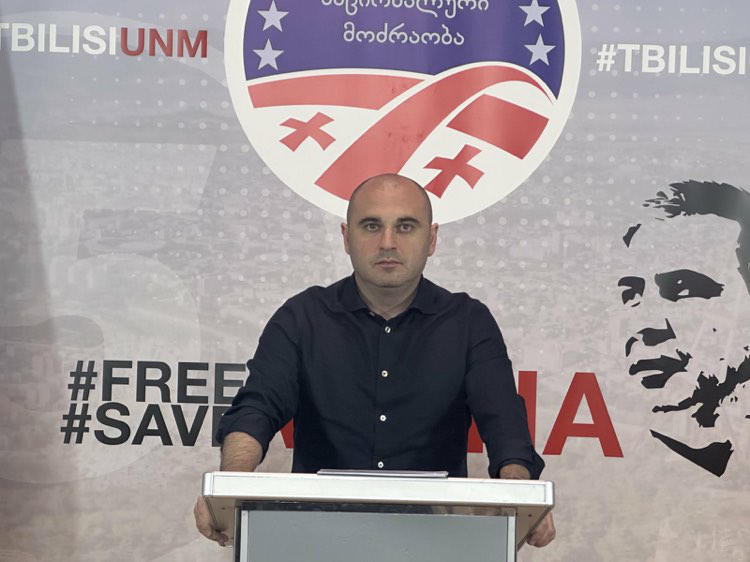 "ნაციონალური მოძრაობა“ ხელისუფლებას რუსეთთან საზღვრის ჩაკეტვისა და რუსეთში მცხოვრები საქართველოს მოქალაქეების დახმარებისკენ მოუწოდებს