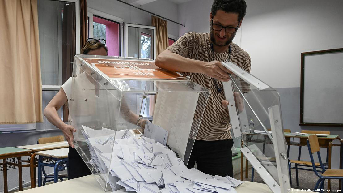 საბერძნეთის საპარლამენტო არჩევნებში მმართველი პარტია ლიდერობს