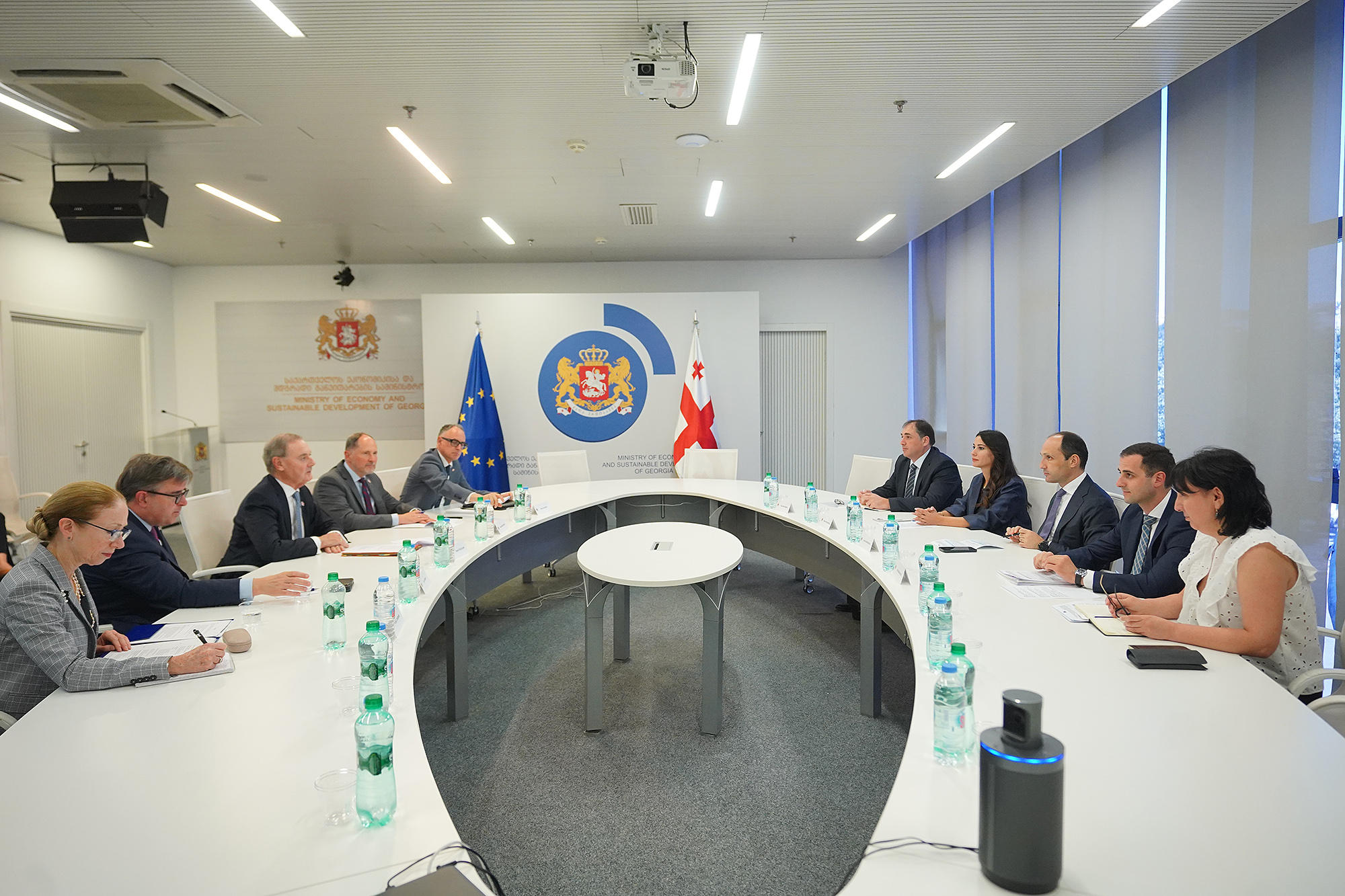 ლევან დავითაშვილი დევიდ ო'სალივანსა და ჯეიმს ო'ბრაიენს შეხვდა