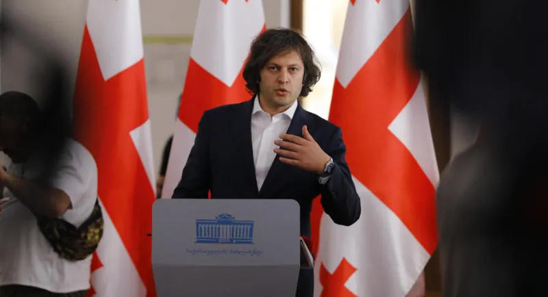 ირაკლი კობახიძე - 2022 წლის 12 ოქტომბერს, როცა ცნობილი გახდა, რომ ევროპული საბჭო დეკემბერში აღარ იმსჯელებდა კანდიდატის სტატუსის შესახებ, 18 ოქტომბერს დავაფიქსირე, რომ ეს დაპირება ანულირებული იყო