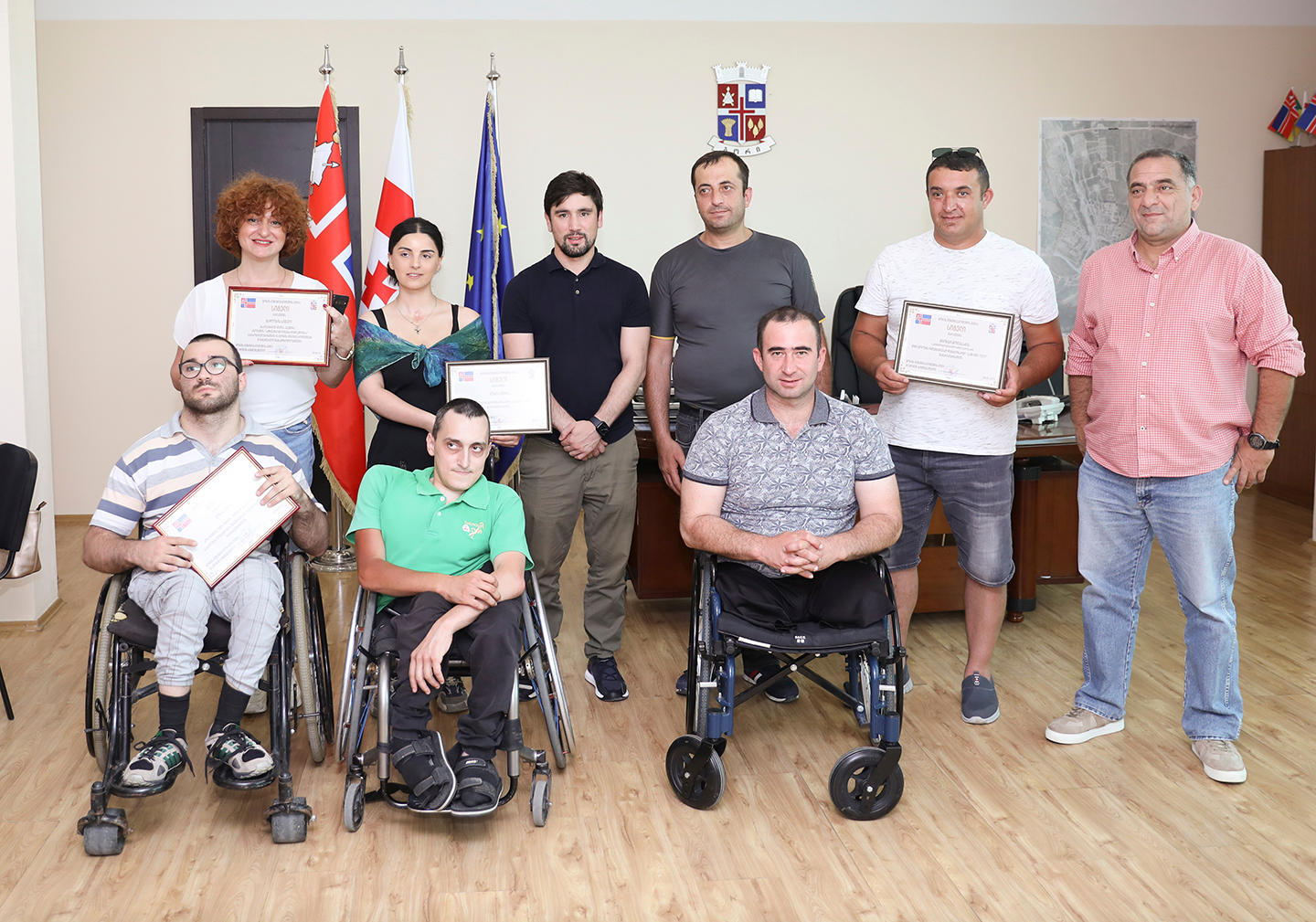 გორის მერია - ვლადიმერ ხინჩეგაშვილი პროექტის „აქტიური ცხოვრება ჩემი სტიქიაა“ ფარგლებში გამართულ ინტეგრირებულ ჩემპიონატებში გამარჯვებულ მონაწილეებს და აღნიშნული პროექტის ორგანიზატორს შეხვდა