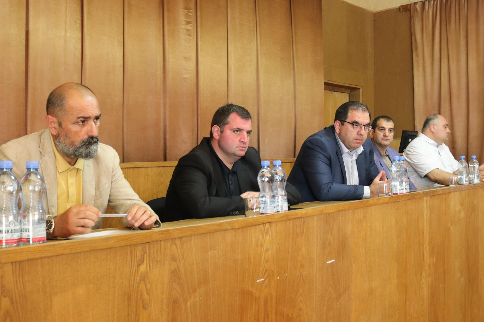 გარემოს დაცვისა და სოფლის მეურნეობის მინისტრის მოადგილე თენგიზ ნასარიძე მეხორბლე ფერმერებს შეხვდა