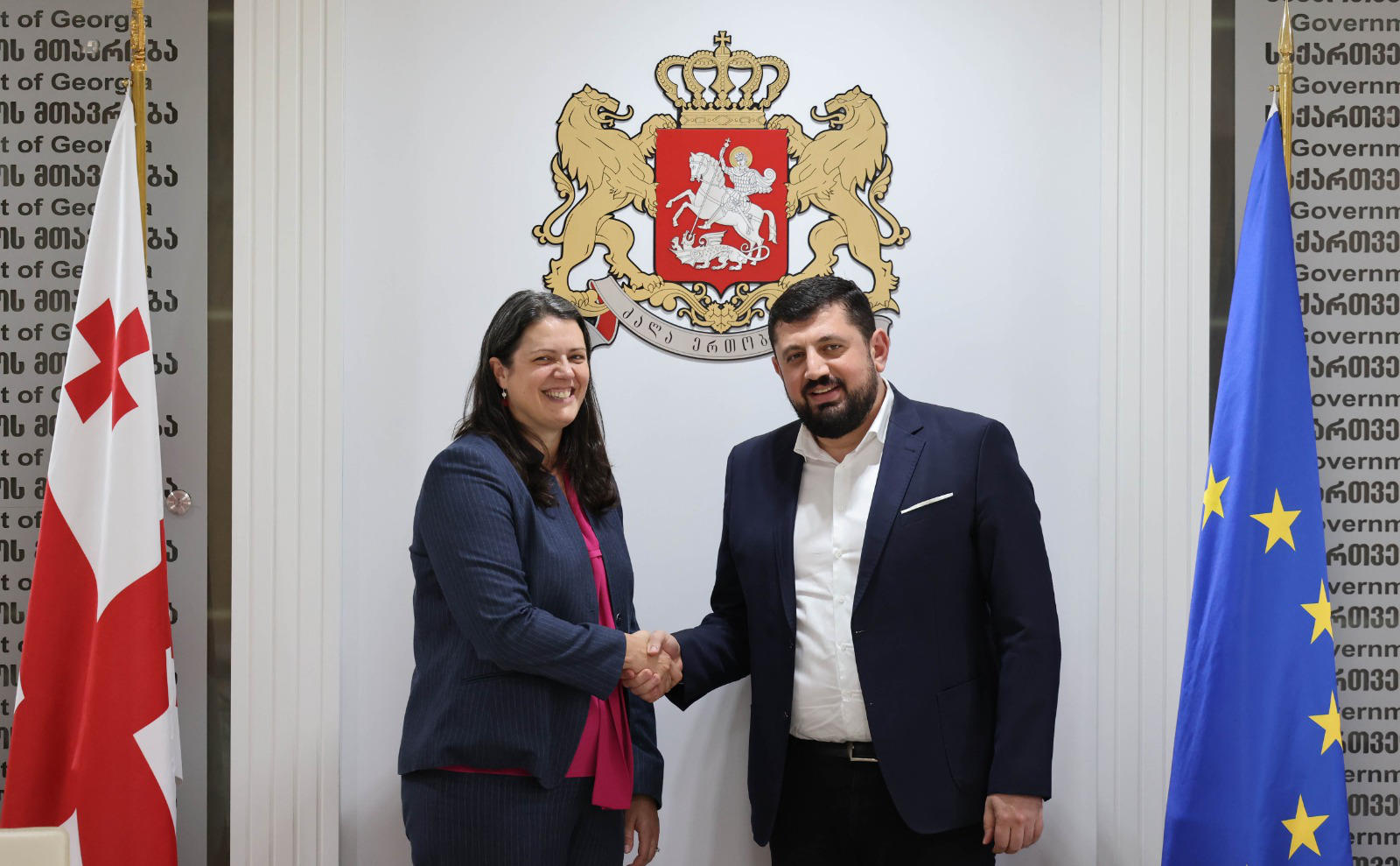 რაჟდენ კუპრაშვილი აშშ-ის საელჩოს წარმომადგენლებს დ ანტინარკოტიკული და სამართალდამცავ ორგანოებთან ურთიერთობის საერთაშორისო ბიუროს უფროსს შეხვდა
