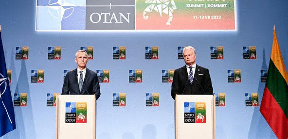 გიტანას ნაუსედა - უკრაინისთვის, რომელიც თითქმის წელიწადნახევარია რუს მონსტრს გმირულად ებრძვის, ნატოში წევრობა არ უნდა გახდეს ჰორიზონტი, რომელსაც, რაც უფრო უახლოვდები, მით უფრო გშორდება - ჩვენ ეს არ უნდა დავუშვათ