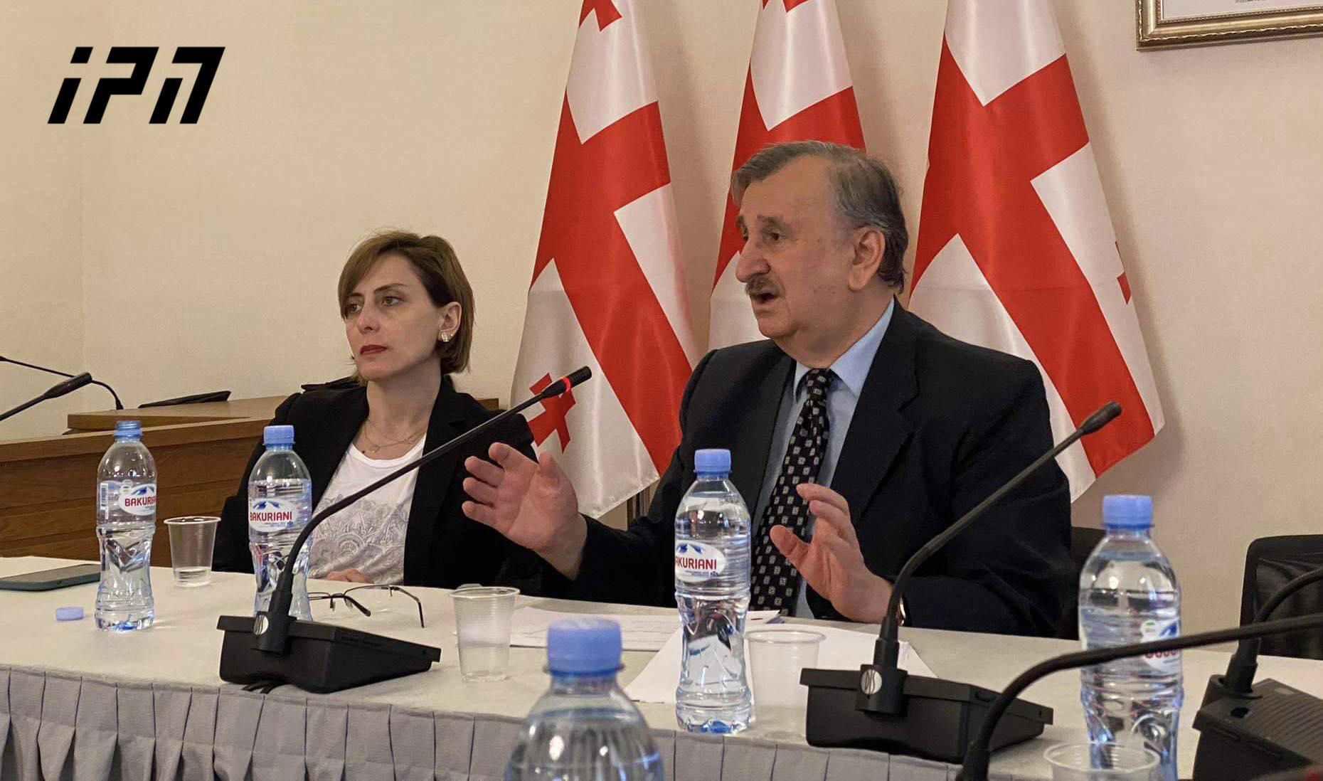 პარლამენტში „ევროოპტიმისტები“ „მოქალაქეთა პოლიტიკური გაერთიანებების შესახებ“ კანონში ცვლილების პროექტი დაარეგისტრირა, რომლითაც სახელმწიფო ტენდერებში გამარჯვებულ პირებს მმართველი პარტიის დაფინანსება ეზღუდებათ