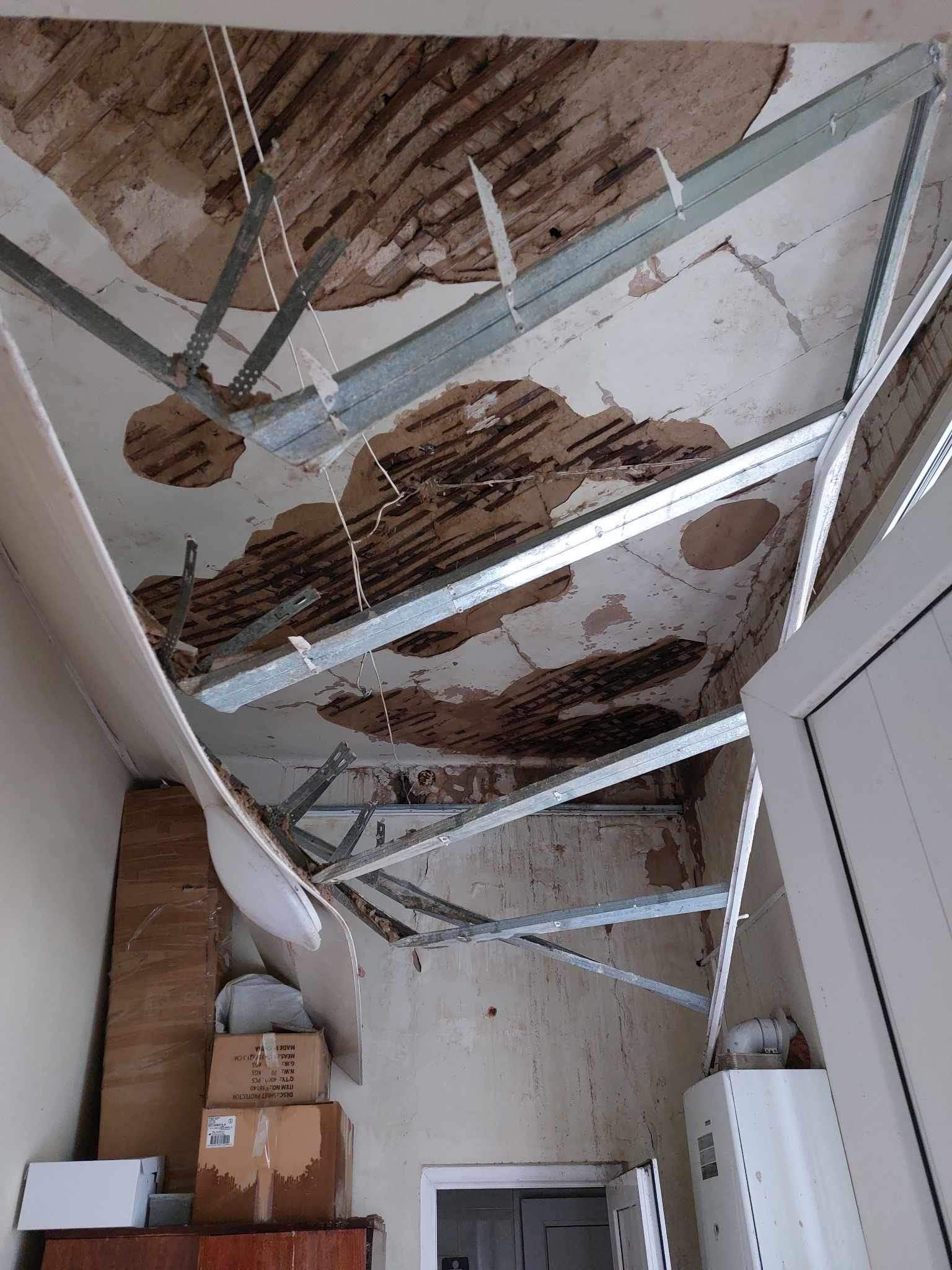 თენგიზ ცერცვაძე - რამდენად დეგრადირებული უნდა იყოს ადამიანი, რომელსაც ახარებს იმ სამედიცინო დაწესებულების თავზე მომხდარი უბედურება, რომელსაც ათასობით ავადმყოფი ჰყავს გადარჩენილი და უამრავი სიკეთე აქვს გაკეთებული