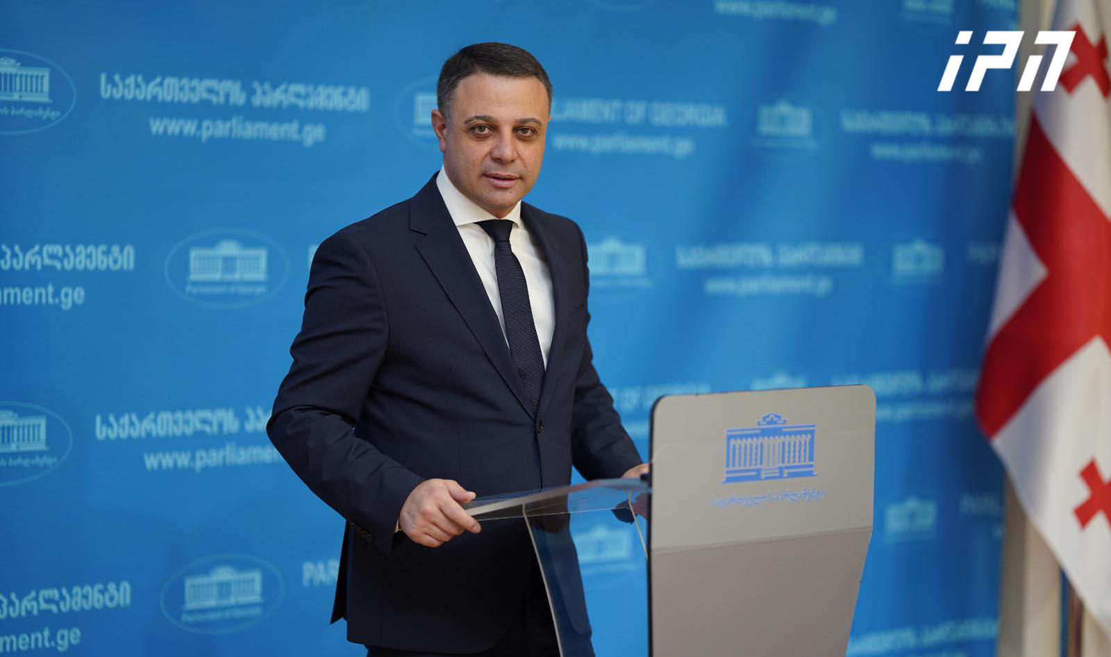 ალუდა ღუდუშაური - ჩვენ ვთქვით, რომ 15-ში ყველანი ვზეიმობთ - მოვიდეს, დადგეს იქ სალომე ზურაბიშვილიც და იზეიმოს, ყავასაც დავალევინებთ და ჩაისაც - რა გზასაც ის ადგას, ნამდვილად კისერს მოიტეხს