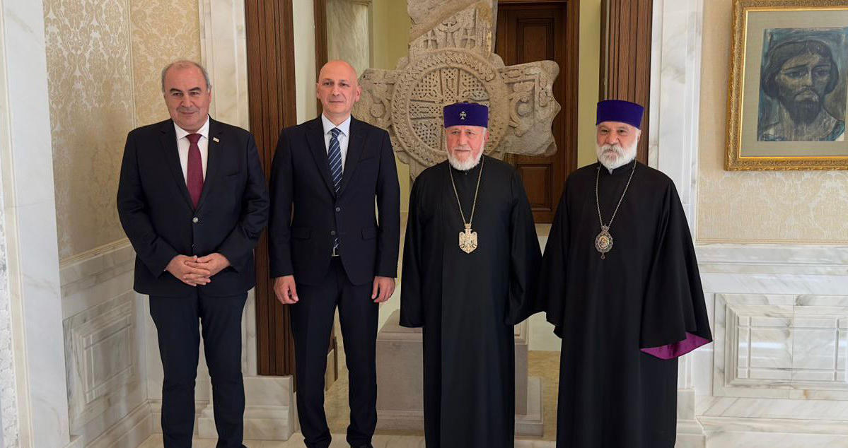 რელიგიის სააგენტოს დელეგაცია ყოველთა სომეხთა კათალიკოსს შეხვდა