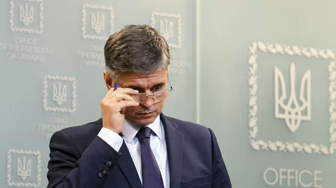 ვოლოდიმირ ზელენსკიმ ბრიტანეთში უკრაინის ელჩი მისი კრიტიკის გამო თანამდებობიდან გაათავისუფლა