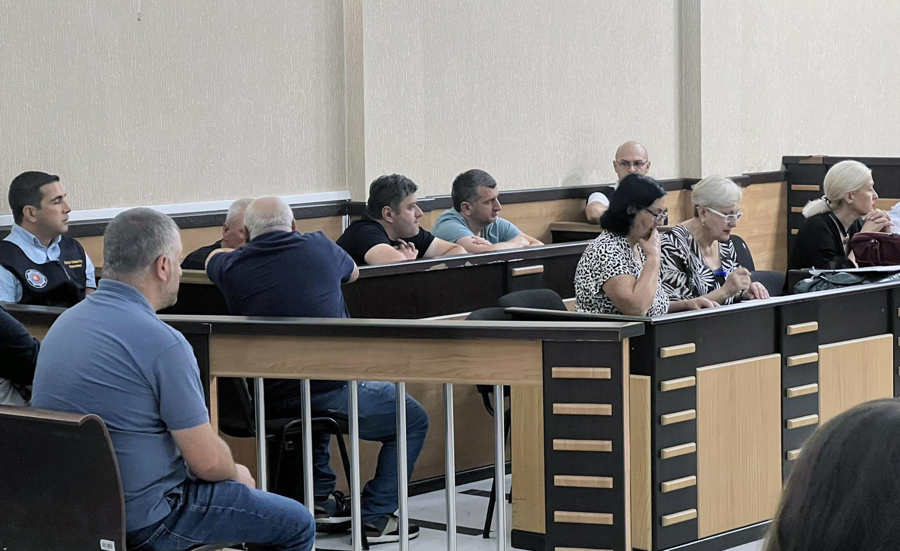 ტრანსნაციონალური ორგანიზებული დანაშაულისთვის დაკავებული პირების, მათ შორის, ადვოკატებისა და უცხო ქვეყნის მოქალაქეების აღკვეთი ღონისძიების საკითხზე სასამართლო მსჯელობს