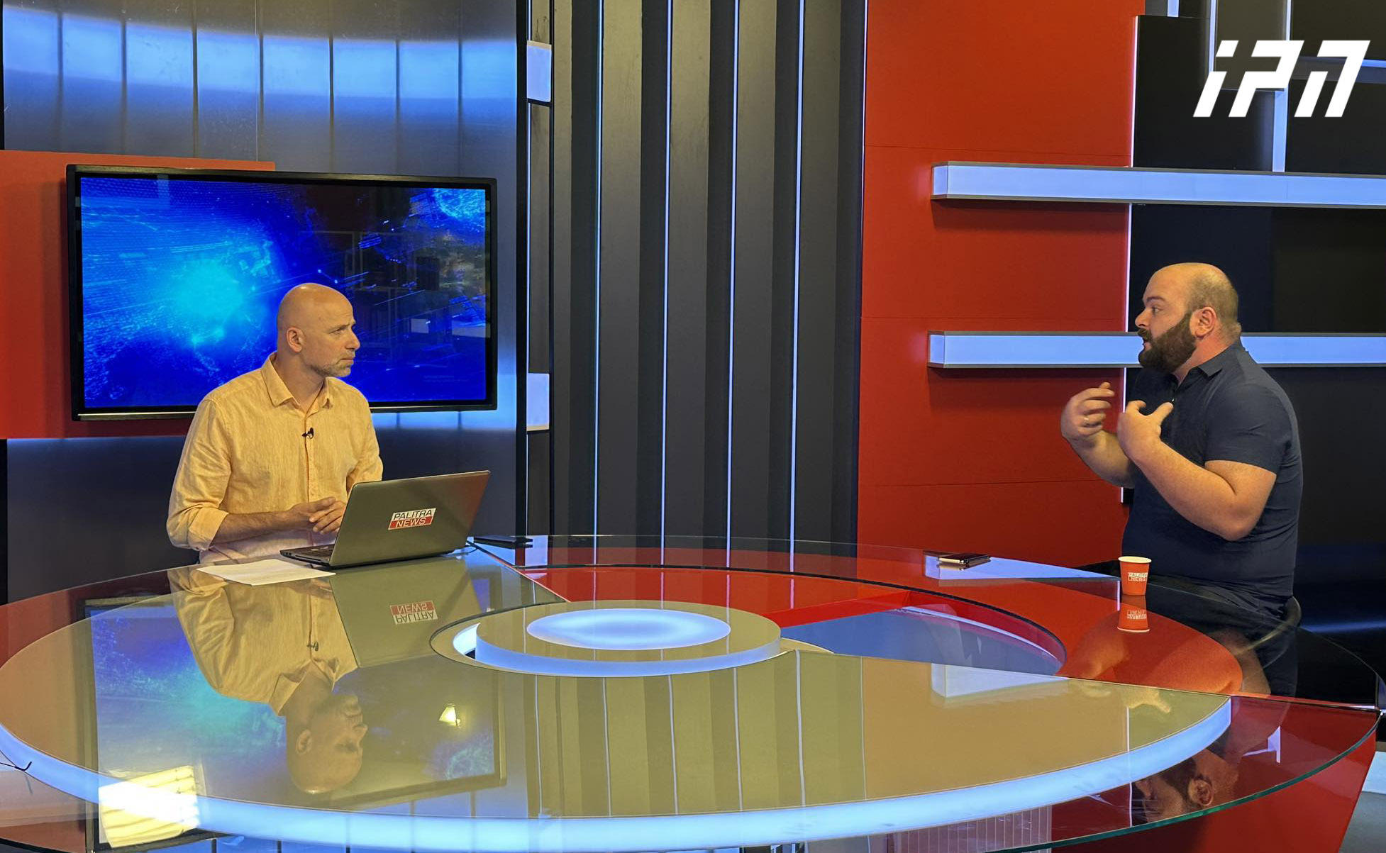 ბექა ლილუაშვილი - რეზოლუციის ჩავარდნა ხაზს უსვამს, რომ საგარეო ურთიერთობების თვალსაზრისით ხელისუფლება ბანკროტს წარმოადგენს, არც ის გამიკვირდება, „ნაცმოძრაობის“ მიზანმიმართული ქმედება ყოფილიყო