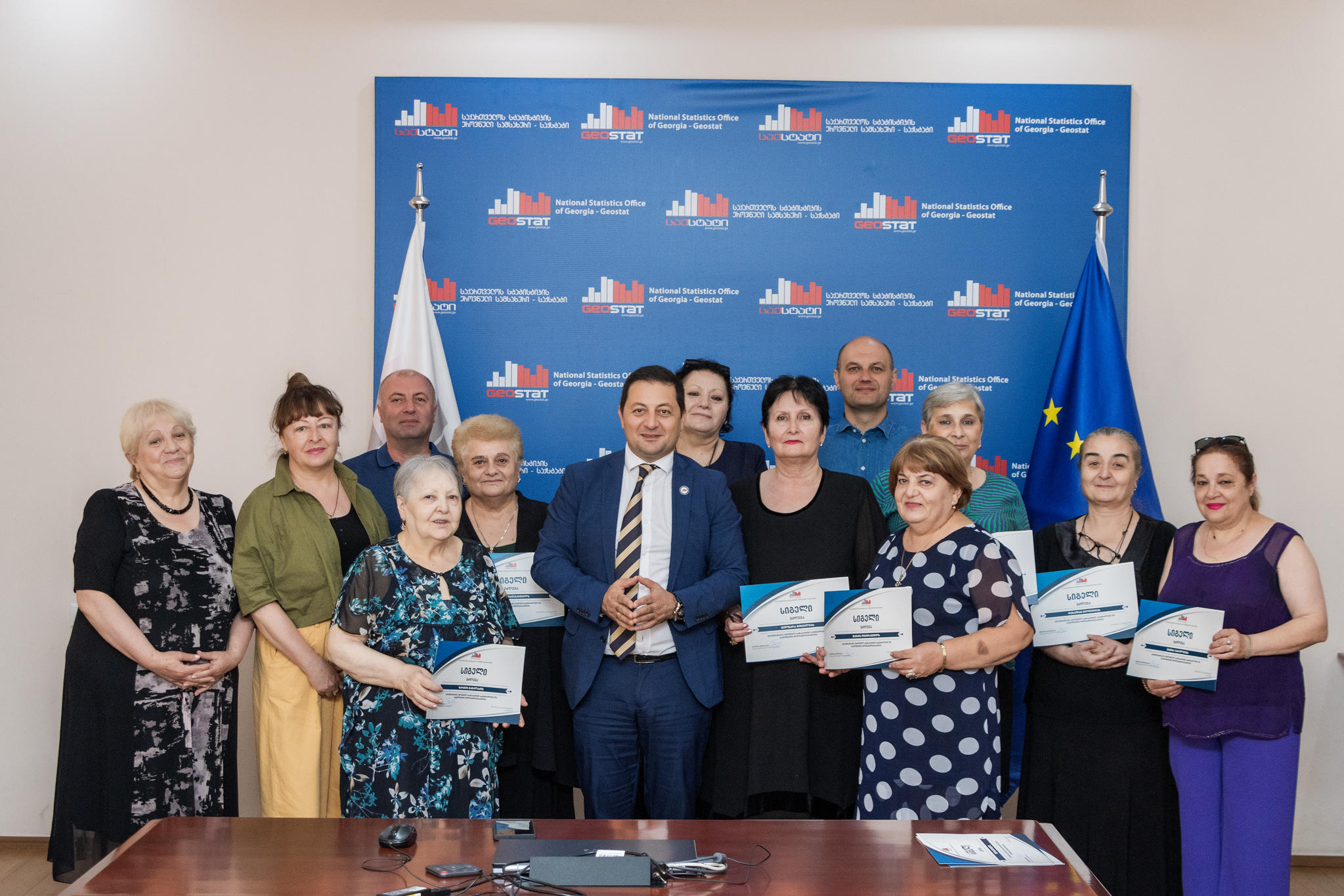 სტატისტიკის ეროვნული სამსახურის დაარსებიდან 104 წლის  იუბილესთან დაკავშირებით თანამშრომლებს საპატიო სიგელები გადაეცათ