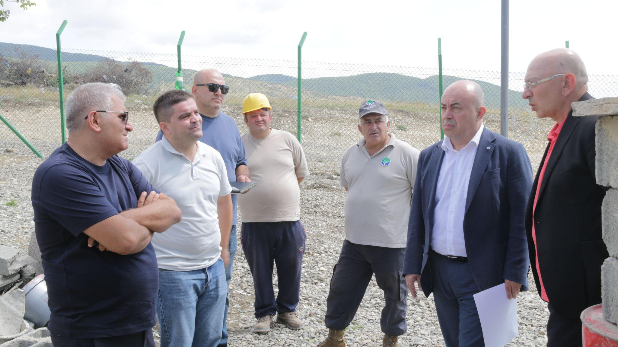 წლის ბოლომდე, ქვეყნის მასშტაბით, 60-მდე „საქმიანი ეზო“ მოეწყობა