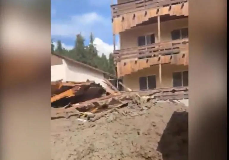 The deputy governor states that about 40 people are in the landslide zone, in the area of ​​the Sunset Shovi Hotel