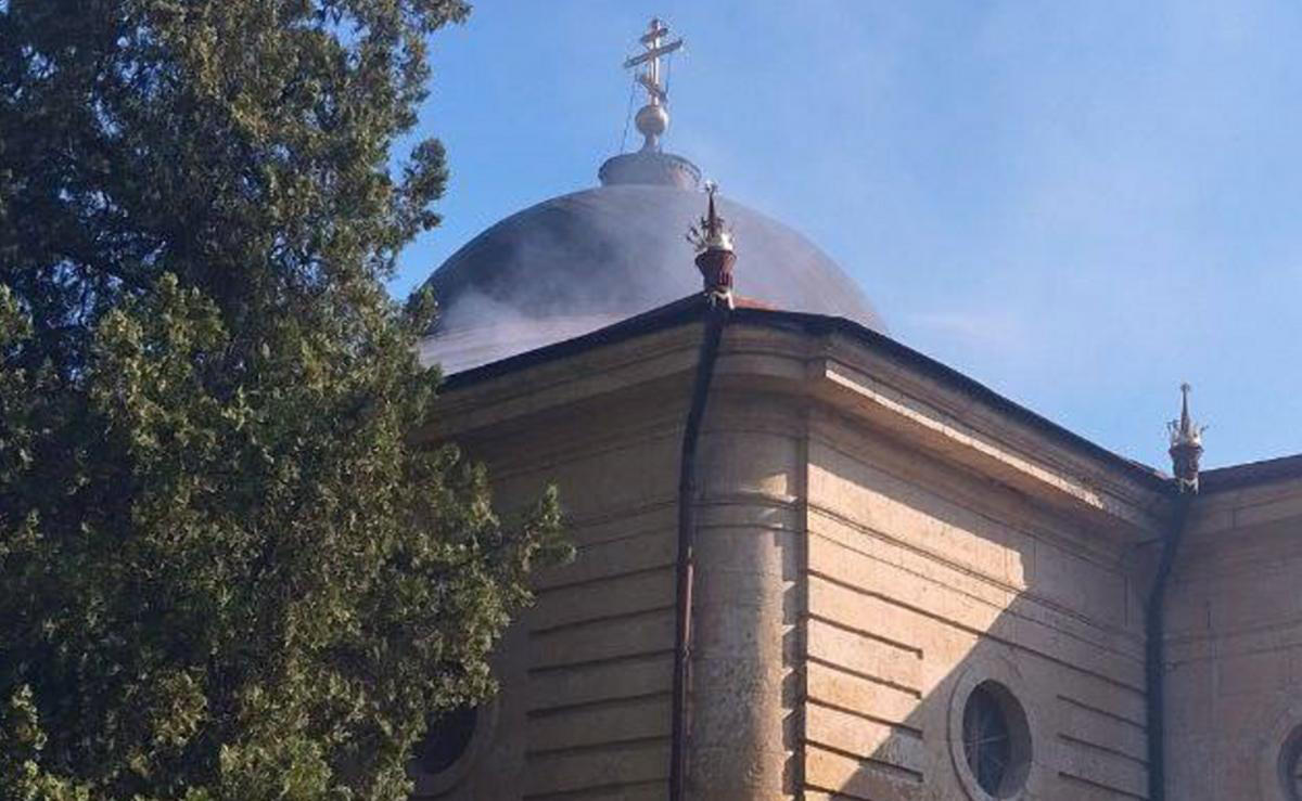 უკრაინული მხარე - რუსმა სამხედროებმა ხერსონში წმინდა ეკატერინეს ეკლესია დაბომბეს, დაჭრილია სამი ადამიანი