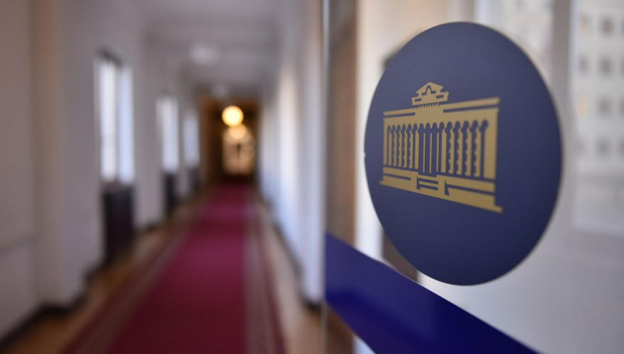 პარლამენტმა ანტიკორუფციული სააგენტოს შესახებ „ლელოს“ მიერ ინიცირებული საკანონმდებლო პაკეტის განხილვა, რომელიც პარლამენტს 2022 წლის იანვარში წარედგინა, ექვი თვით გადაავადა