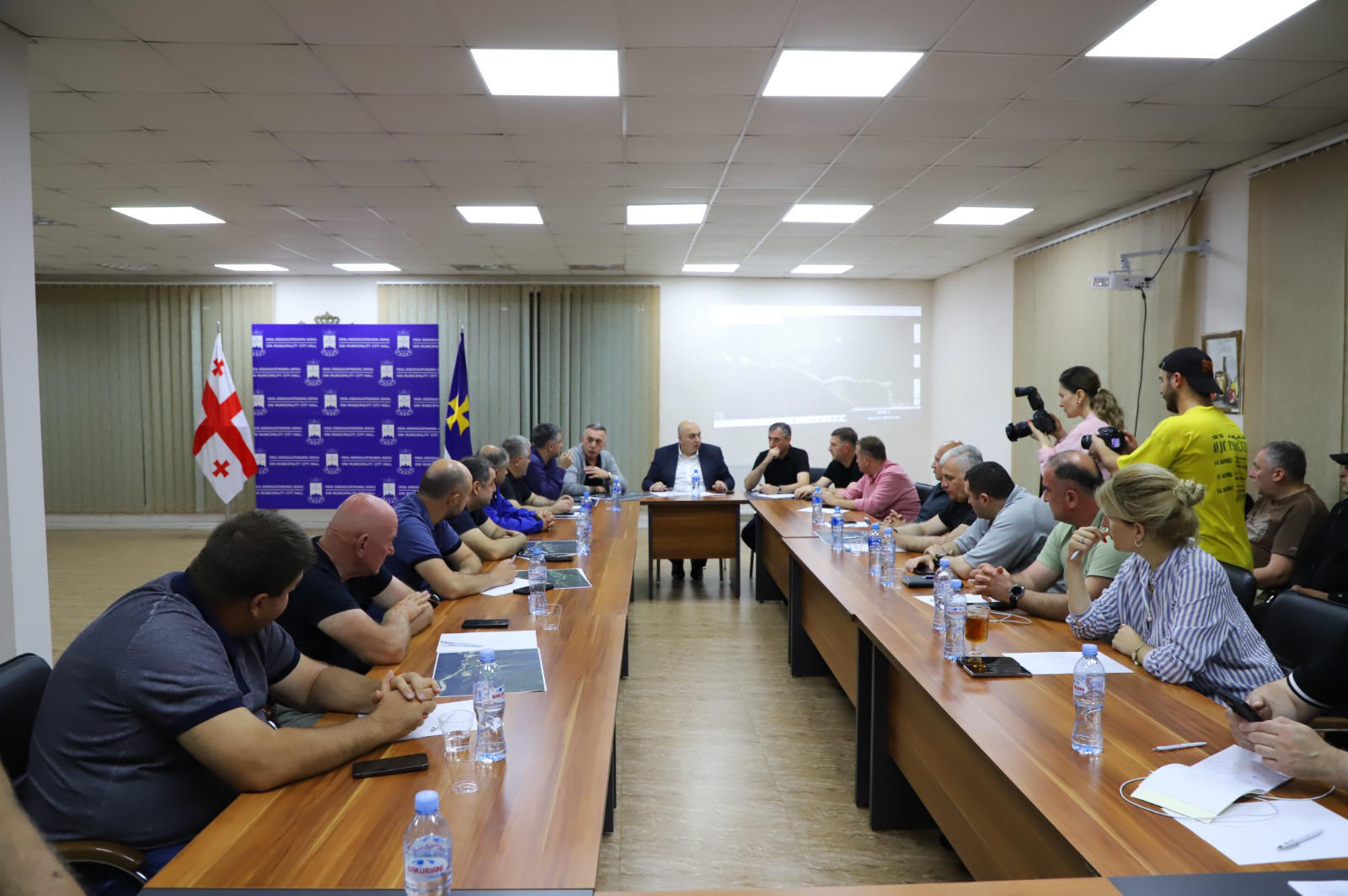 შოვში მომხდარ სტიქიასთან დაკავშირებით ცხელი ხაზი ამოქმედდა