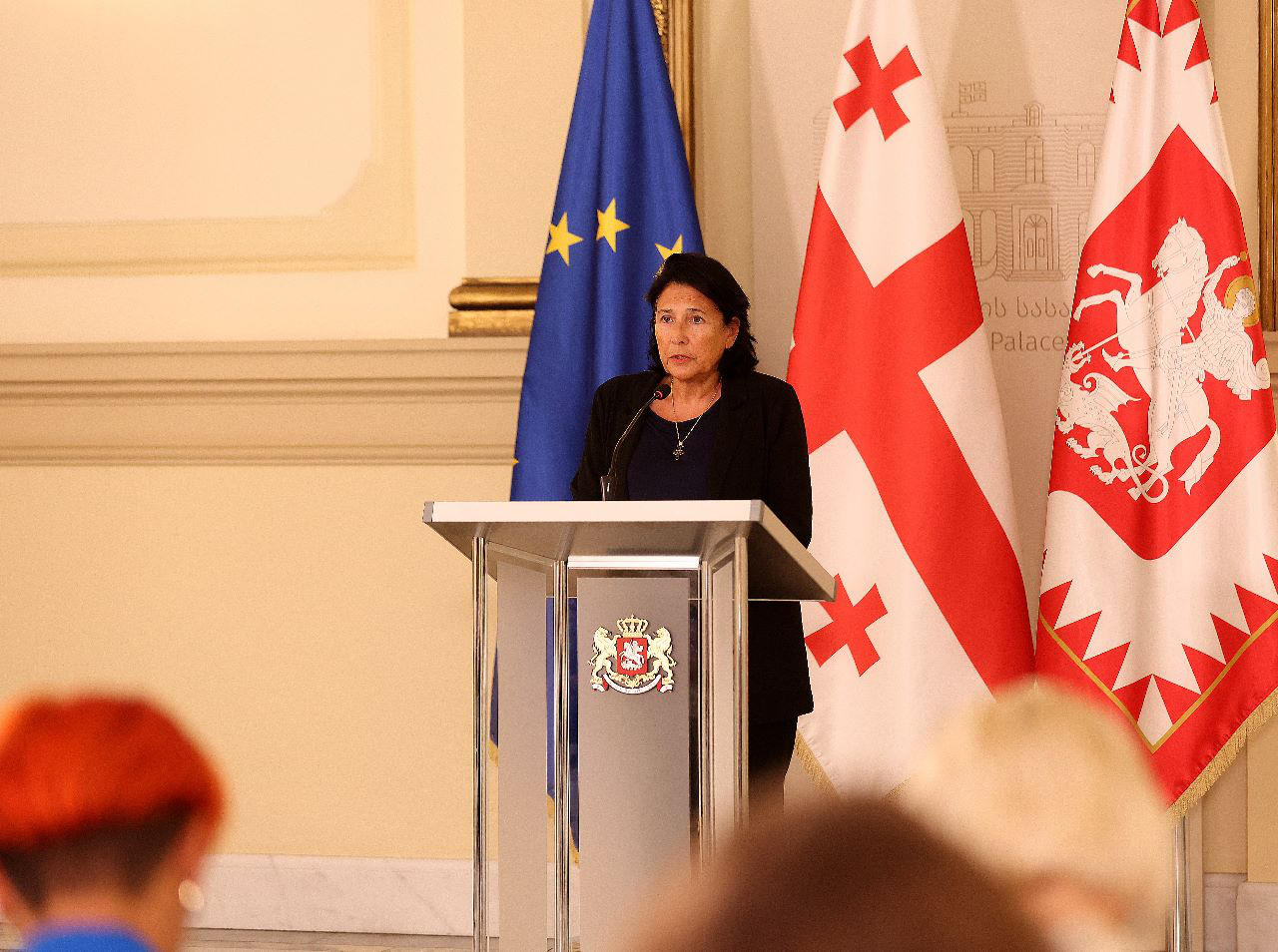 სალომე ზურაბიშვილი მზადყოფნას გამოთქვამს, სხვადასხვა სახელმწიფოს ლიდერებთან კომუნიკაციაში ჩაერთოს, თუკი შოვში მომხდარი ტრაგედიის სალიკვიდაციო სამუშაოებში უცხო ქვეყნების დახმარება გახდება საჭირო