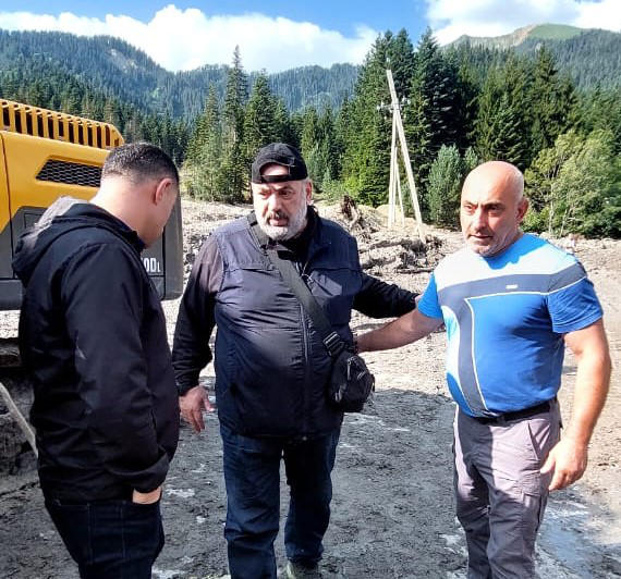 კობა კობალაძე ვეტერანებთან ერთად, შოვში, სტიქიის ზონაში იმყოფება