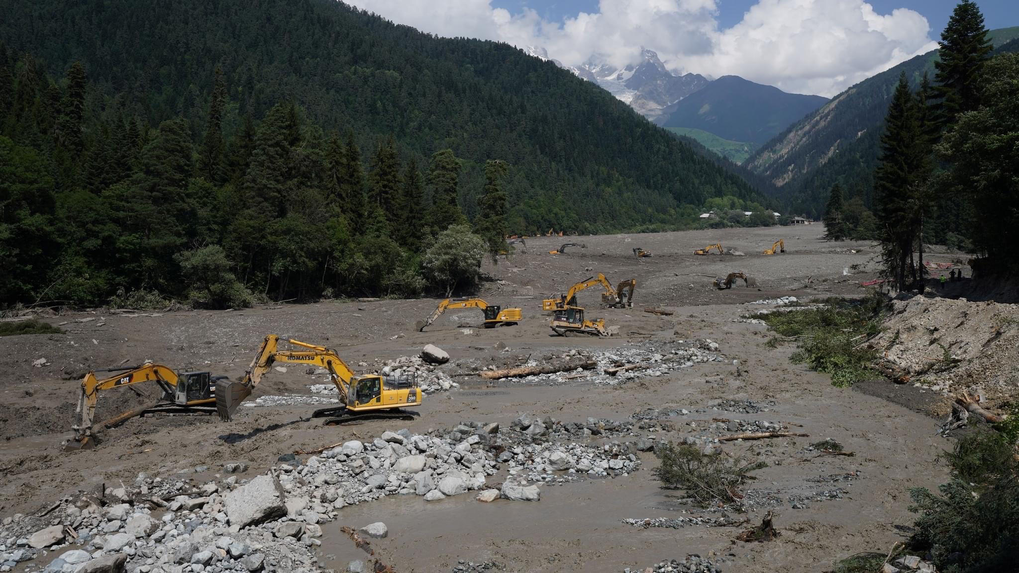პაპუნა გამყრელიძე - სპეციალური ტექნიკა მთელი დღის განმავლობაში 7 პრიორიტეტულ მდებარეობაში მუშაობდა