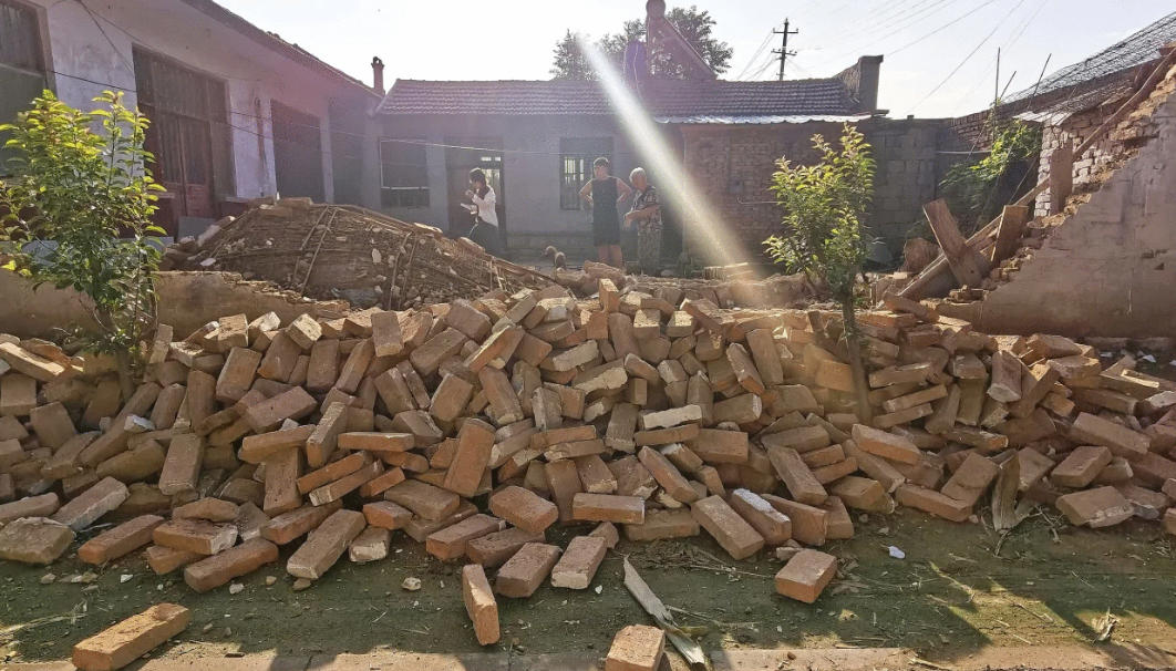 მედია - დამასკოში ისრაელის თავდასხმის შედეგად ოთხი ჯარისკაცი დაიღუპა