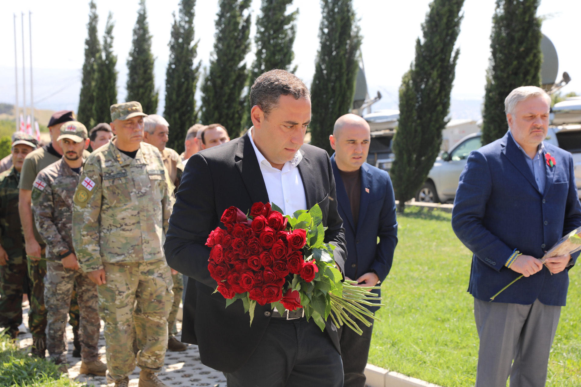 გიორგი ვაშაძე - ის, რომ დღეს გვაქვს პერსპექტივა გავხდეთ ნატო-სა და ევროკავშირის წევრი, რეგიონის ლიდერი სახელმწიფო, უპირველესად ჩვენი გმირი ბიჭების დამსახურებაა