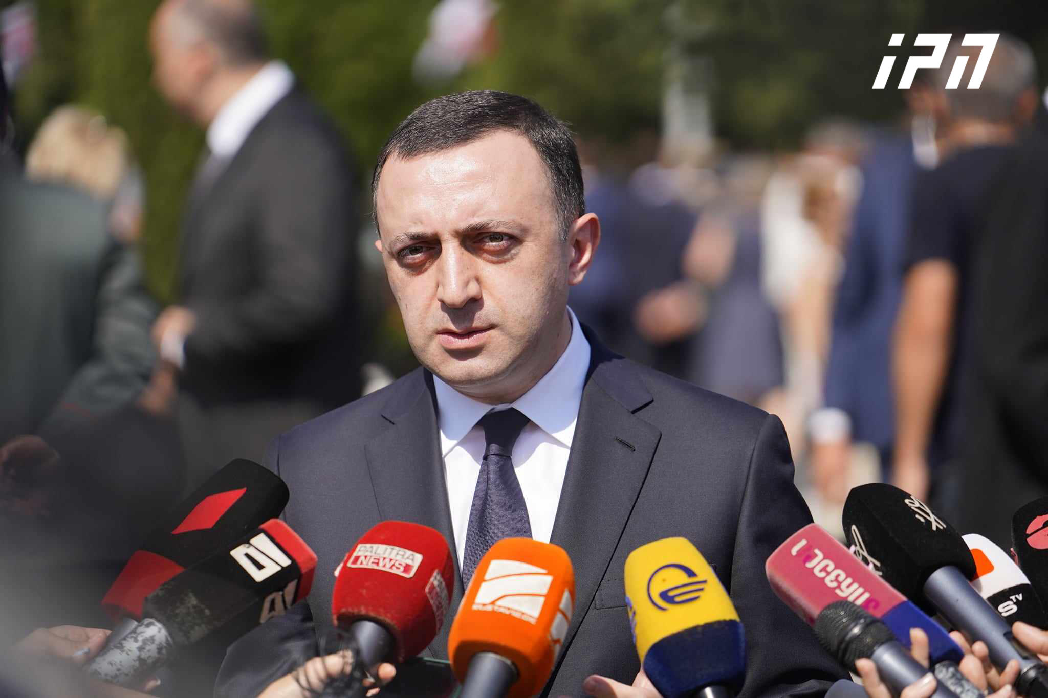 პრემიერი - აგვისტოს ომის თავიდან აცილება შესაძლებელი იყო - ძალიან დიდი უპასუხისმგებლობა გამოიჩინა ყოფილმა მთავარსარდალმა იმ ფონზე, როცა ჩვენმა გმირმა სამხედროებმა უდიდესი გმირობა, თავგანწირვა აჩვენეს