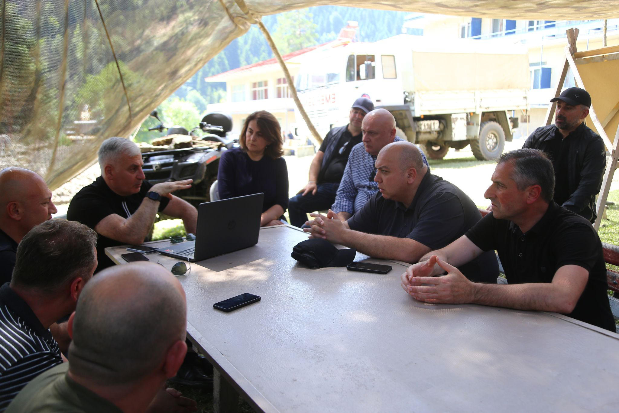 ირაკლი ქარსელაძე - სტიქიის ზონაში 90-მდე მძიმე ტექნიკა 8 ძირითად მდებარეობაში აგრძელებს სამუშაოებს