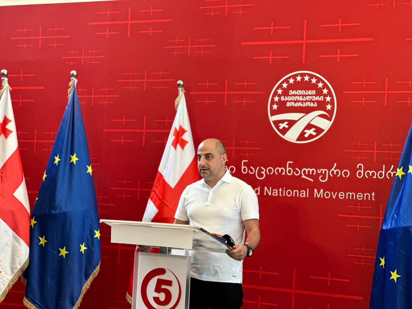 გიორგი კაპანაძე - „რუსული ოცნება“ 236 მილიონ ლარს ხარჯავს შტატგარეშე თანამშრომლებზე, რომელთა დიდი ნაწილი პარტიული ნიშნითაა შერჩეული, არადა, დახარჯული თანხის მცირე ნაწილით თავიდან ავიცილებდით შოვის ტრაგედიას