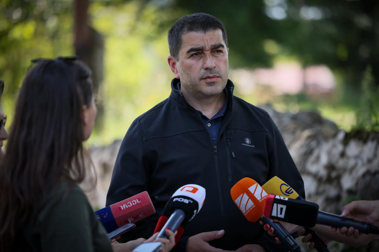 შალვა პაპუაშვილი საგამოძიებო კომისიაზე - ეს არის პოლიტიკური ისტერიის შექმნის კიდევ ერთი მცდელობა, რაც არ ეკადრება ამ მდგომარეობას, რაც ჩვენ სტიქიიდან გამომდინარე გვაქვს