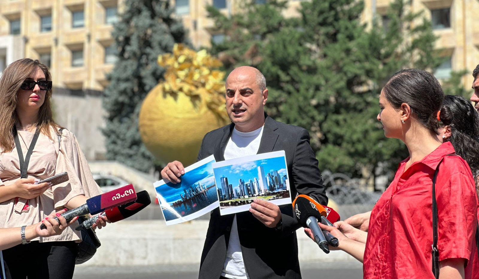 გიორგი კაპანაძე - ღარიბაშვილის ჩინეთში ვიზიტის ძირითადი საფუძველი იყო თუ როგორ ჩაიგდონ ხელში ივანიშვილმა და მისმა ბიზნეს-პარტნიორებმა ანაკლიის პორტის მშენებლობა და შემდეგ მისი მართვა, მათ შორის ჩინური კომპანიების გამოყენებით