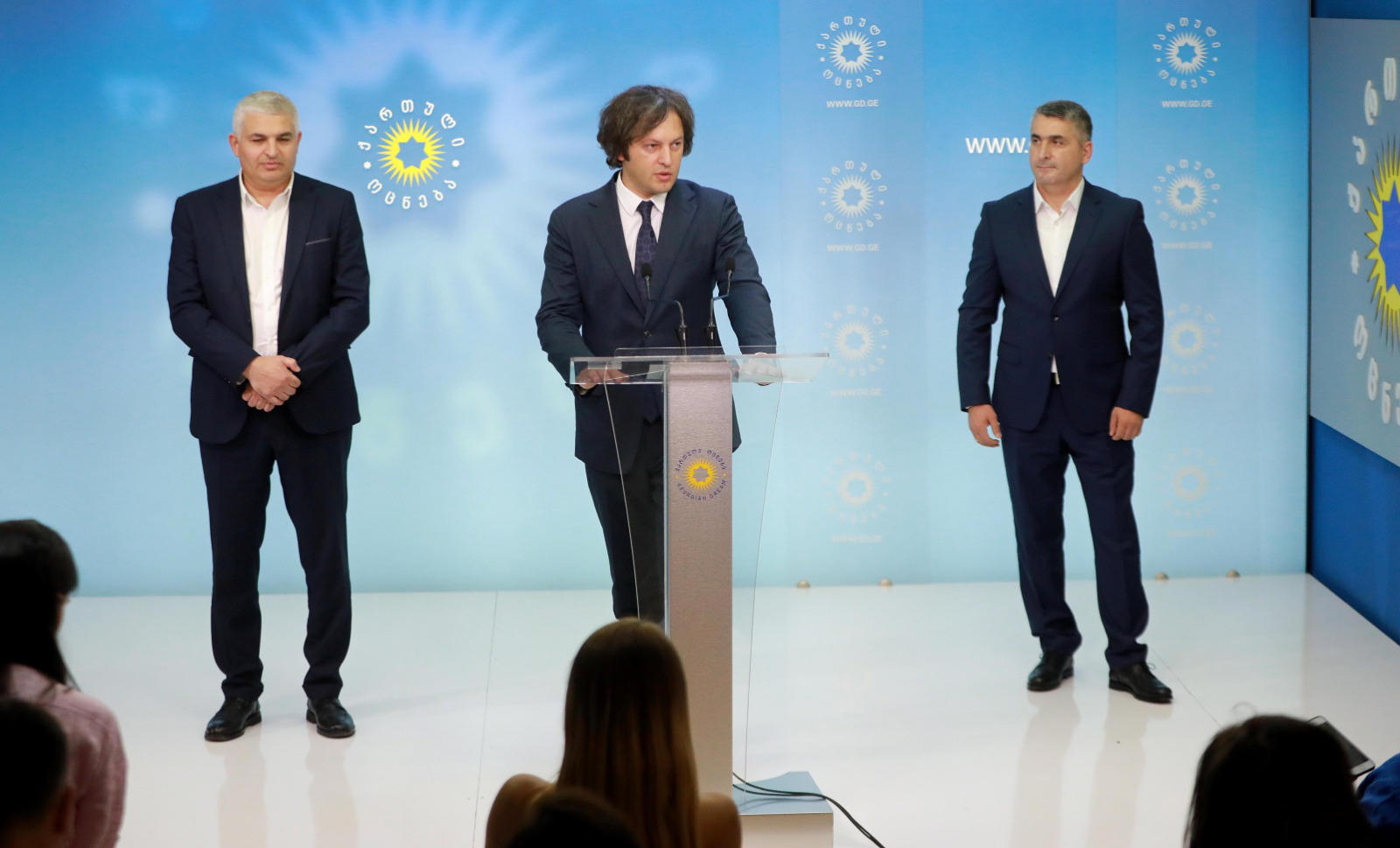 „ქართულმა ოცნებამ“ შუალედური არჩევნებისთვის გორისა და კასპის მაჟორიტარულ საარჩევნო ოლქში გიორგი სოსიაშვილის კანდიდატურა დაასახელა, გურჯაანის მერის პოზიციაზე კი გიორგი მაჭავარიანის კანდიდატურა წარადგინა