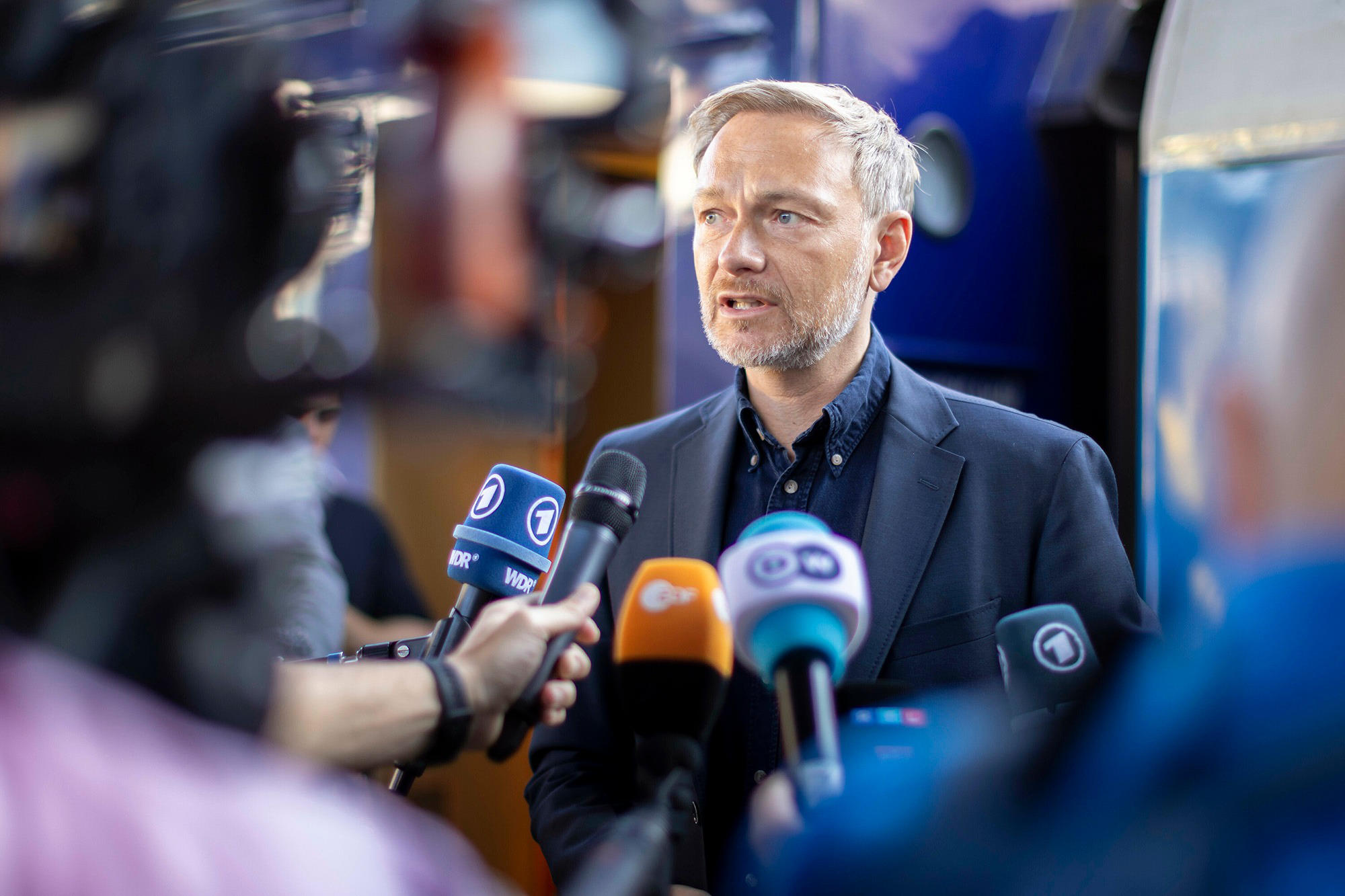 გერმანიის ფინანსთა მინისტრი - ის, რაც უკრაინაში სასწორზე დევს, ევროპული მშვიდობისა და თავისუფლების მომავალია