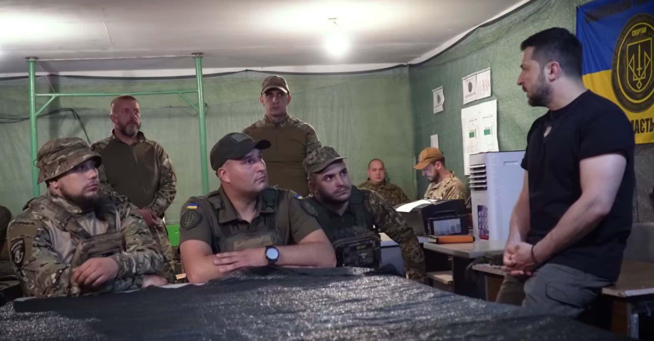 ვოლოდიმირ ზელენსკი მელიტოპოლის მიმართულებაზე მებრძოლ სამხედროებს შეხვდა