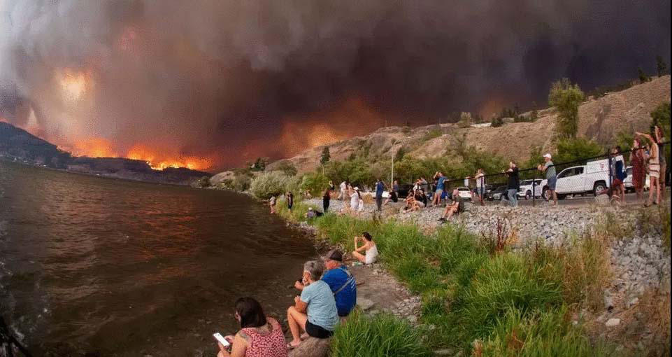 კანადაში, ტყის ხანძრის გამო, ხელისუფლებამ 15 000-მდე ოჯახის ევაკუაციის განკარგულება გასცა