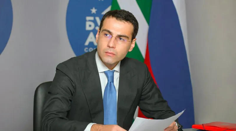 ოკუპირებული აფხაზეთის ე.წ. საგარეო საქმეთა მინისტრი და ე.წ. პრეზიდენტის ადმინისტრაციის ხელმძღვანელი თანამდებობებიდან გადადგნენ