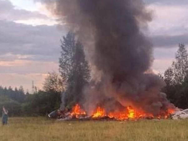 რუსული მედია  - რუსეთის ტვერის ოლქში ჩამოვარდნილ თვითმფრინავში სამი პილოტი და შვიდი მგზავრი იმყოფებოდა - ადგილზე რვა ცხედარია ნაპოვნი