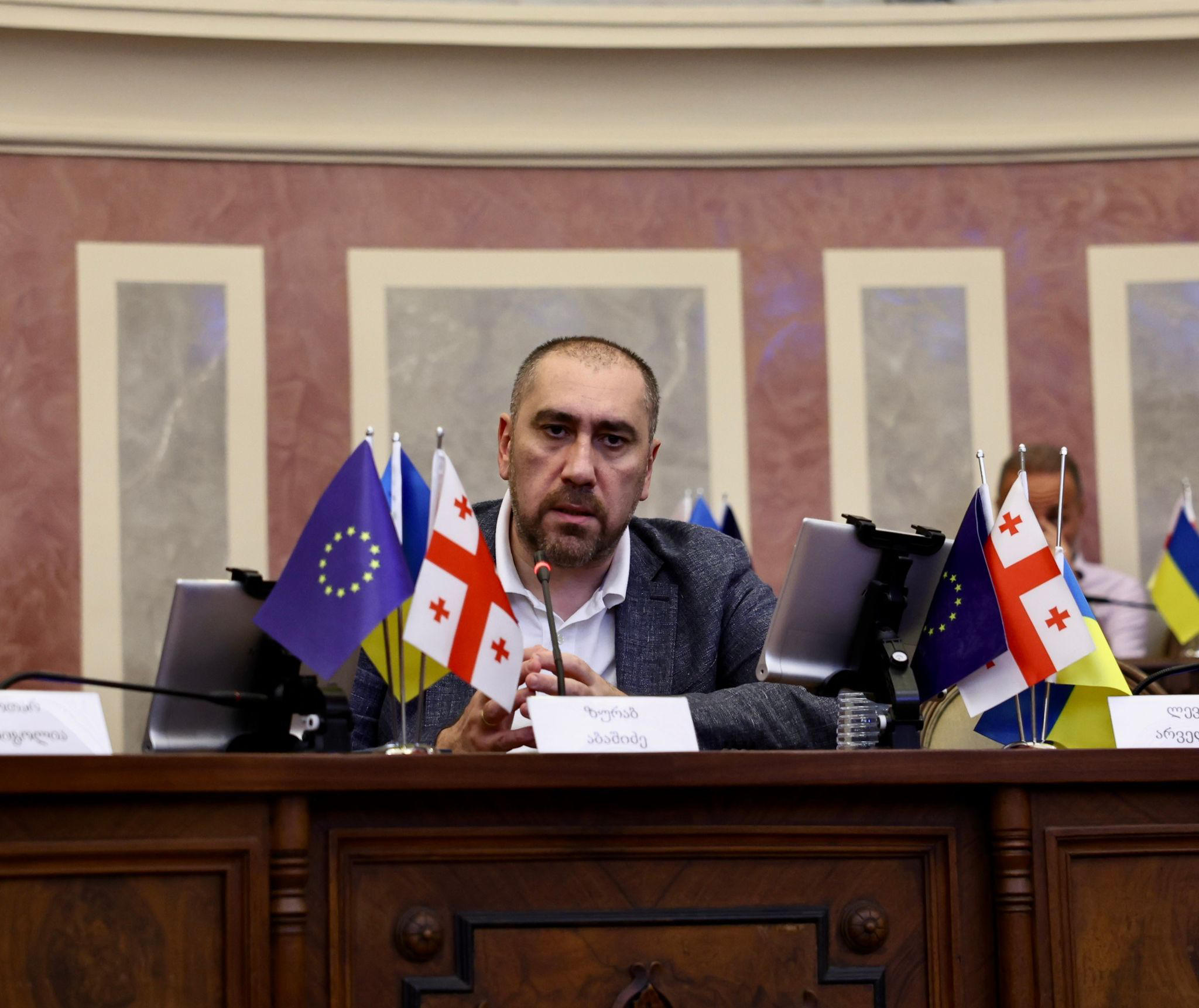 ზურაბ აბაშიძე ოპოზიციას - მივიღებთ ყველა იმ გადაწყვეტილებას, რომელიც სჭირდება ქვეყანას, თქვენ კი პასუხი მოგეთხოვებათ იმისთვის, რომ ხელს უშლით ქვეყნისა და თბილისის განვითარებას