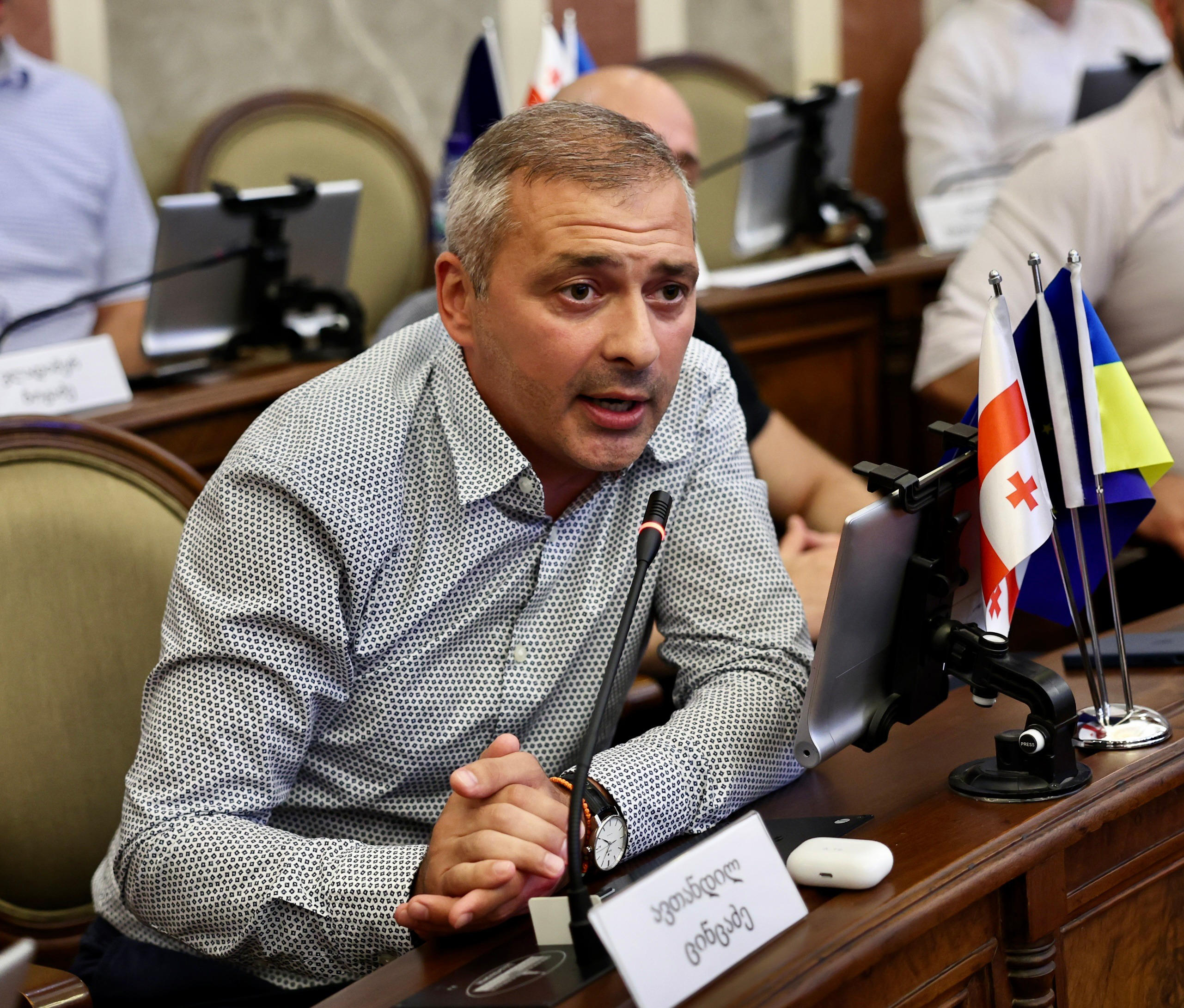 ავთანდილ ცინცაძე - ოპოზიციის წარმომადგენლები დღესაც სასამართლოებში ჩივიან და პარკებსა და სკვერებში მშენებლობის ნებართვის გაცემას მოითხოვენ