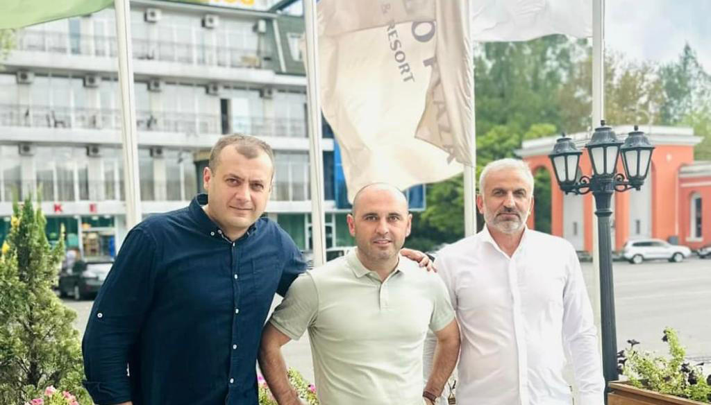 ლევან ხაბეიშვილი - ავირჩიეთ „ერთიანი ნაციონალური მოძრაობის“ იმერეთის პოლიტიკური საბჭოს თავმჯდომარე - თემურ ცამციშვილი და მოადგილე - მამუკა ბიბილეიშვილი