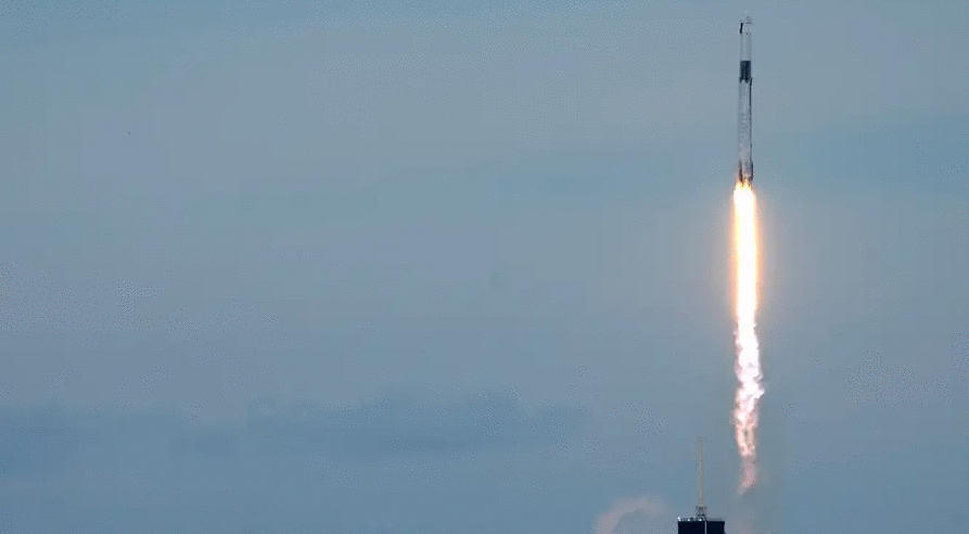 ამერიკული კომპანია SpaceX-ის კუთვნილი კოსმოსური ხომალდი საერთაშორისო კოსმოსურ სადგურზე გაემგზავრა