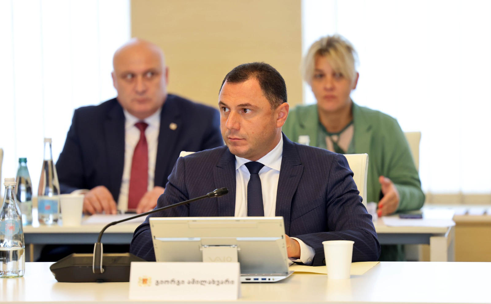 გიორგი ამილახვარი - გთხოვთ, გაგებით შევხვდეთ სკოლების რეაბილიტაციის პროცესს და 3-4 წელიწადში, სასკოლო ინფრასტრუქტურის პრობლემები თითქმის ყველგან მოგვარებული იქნება - კონტრაქტორების მიმართ რეაგირება გვექნება, მათ შორის დაჯარიმების კუთხით