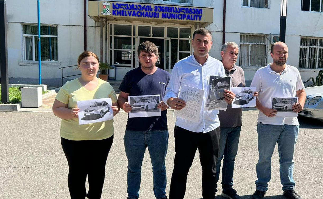 „ნაციონალური მოძრაობის“ ხელვაჩაურის ორგანიზაციის თავმჯდომარე ხელისუფლებას საბიუჯეტო სახსრების არამიზნობრივ ხარჯვაში ადანაშაულებს