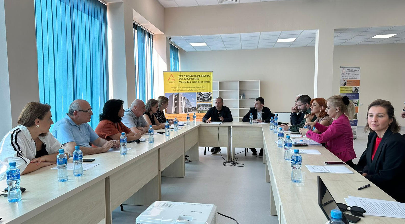 განათლებისა და მეცნიერების კომიტეტმა თემატური მოკვლევების ჯგუფების მუშაობაზე ინფორმაცია მოისმინა