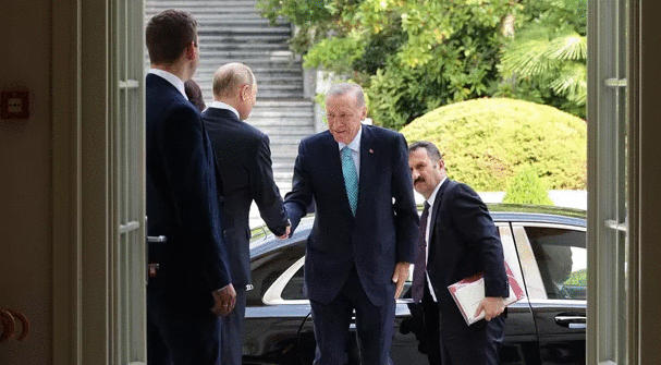 სოჭში ვლადიმერ პუტინისა და რეჯეფ თაიფ ერდოღანის შეხვედრა დასრულდა