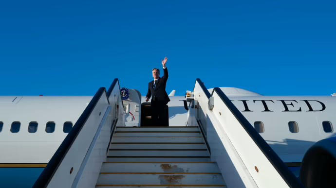 კიევს ოფიციალური ვიზიტით აშშ-ს სახელმწიფო მდივანი ენტონი ბლინკენი ეწვია