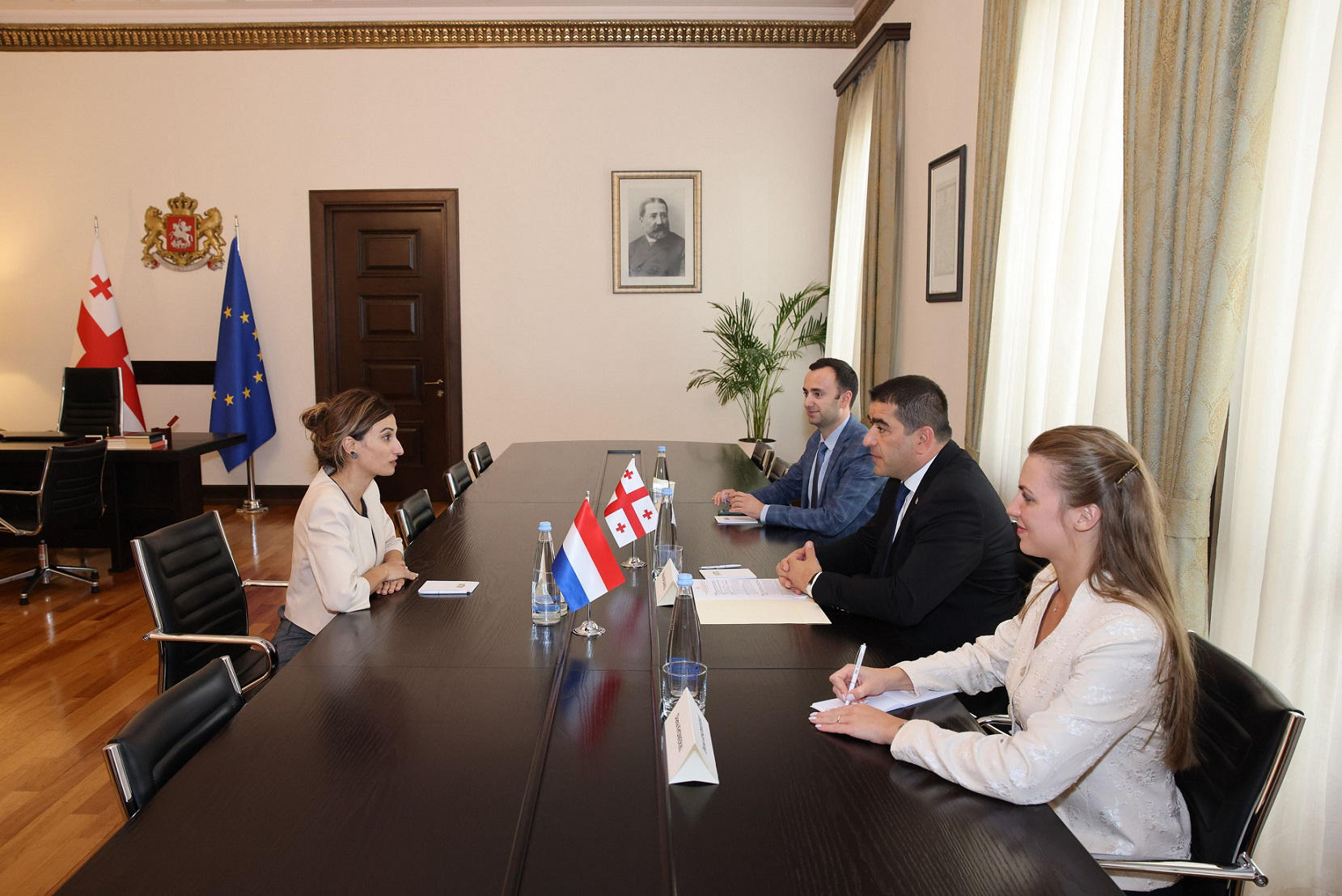 შალვა პაპუაშვილმა ნიდერლანდების სამეფოს ახლად დანიშნულ ელჩთან გაცნობითი შეხვედრა გამართა